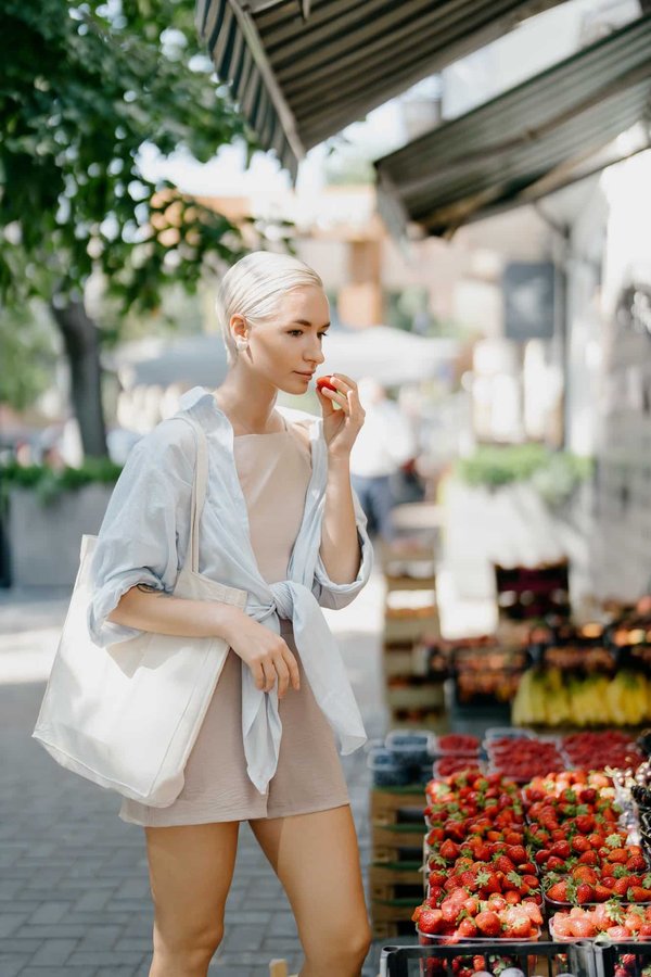 How Can You Choose a Sweater Dress That Hugs Your Figure Without Being Too Constrictive?